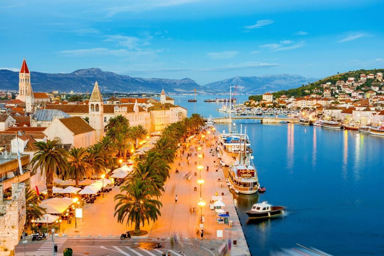Luxury Apartments Marija Trogir Eksteriør billede