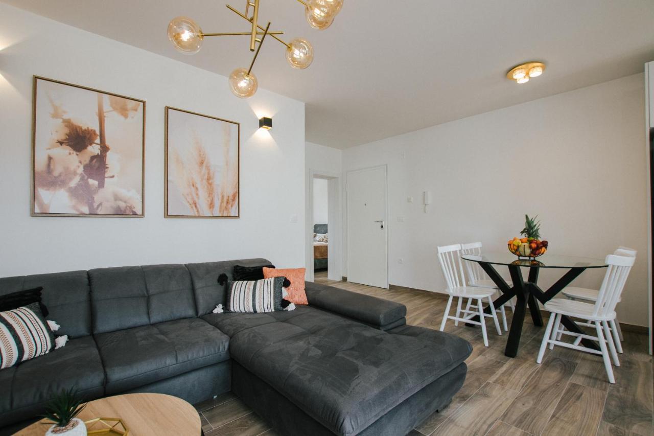 Luxury Apartments Marija Trogir Eksteriør billede